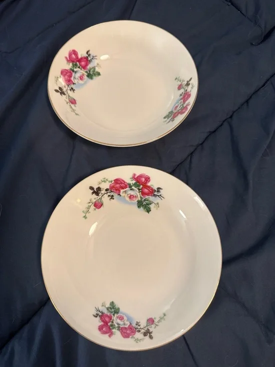 Vintage Floral Gold Rim Ceramic bowls- Pink Rose Pattern - Picture 2 of 4